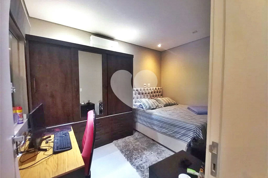 Casa à venda com 4 quartos, sendo 3 suítes,  no condomínio Itatinga 1, São Paulo - SP