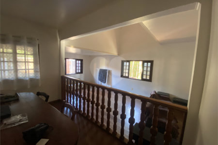 Casa à venda com 3 quartos, sendo 1 suíte, em Parque Residencial Monte Carlo, Ponta Porã, MS