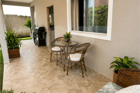 Casa à venda com 2 quartos, sendo 1 suíte, no condomínio Residencial Green Ville, Rio de Janeiro - RJ