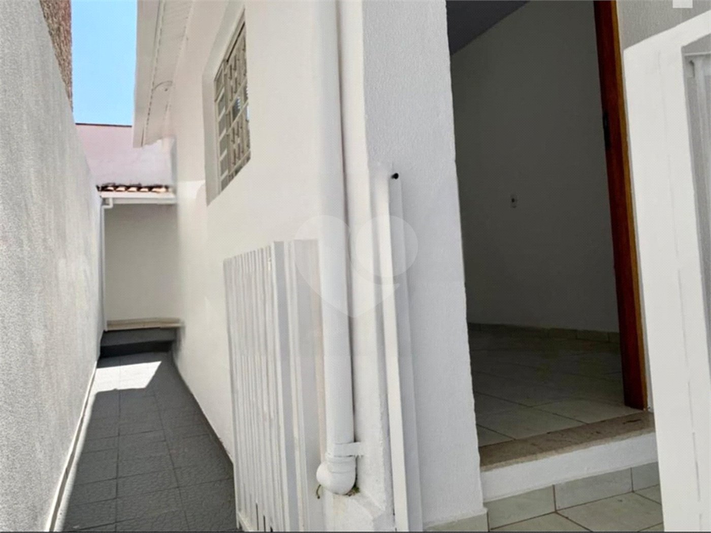 Casa à venda com 2 quartos, sendo 1 suíte,  em Jardim Pitangueiras I, Jundiaí, SP