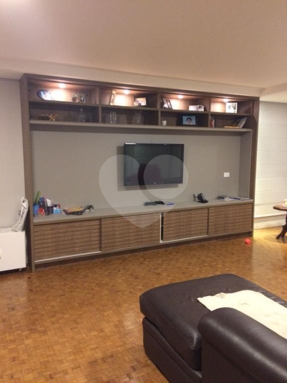 Apartamento à venda com 4 quartos, sendo 2 suítes, em Jardim América, São Paulo, SP