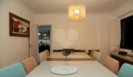 Apartamento à venda com 4 quartos, sendo 3 suítes, em Real Parque, São Paulo, SP