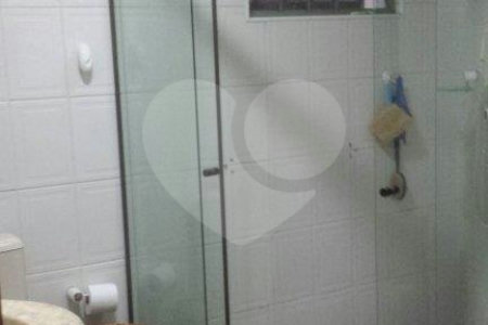 Casa à venda com 3 quartos, sendo 1 suíte, no condomínio Travessa Bruno Andreoni,16, São Paulo - SP