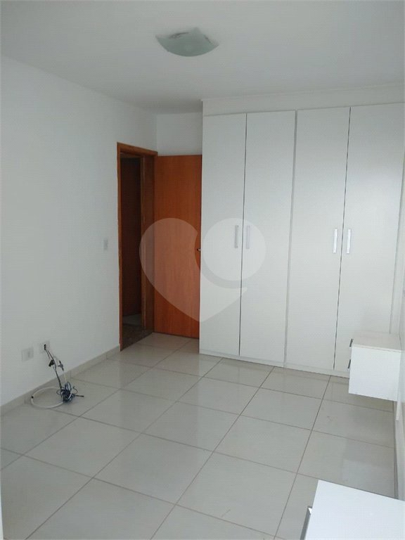 Casa à venda com 2 suítes no condomínio Residencial Pedro, São Paulo - SP
