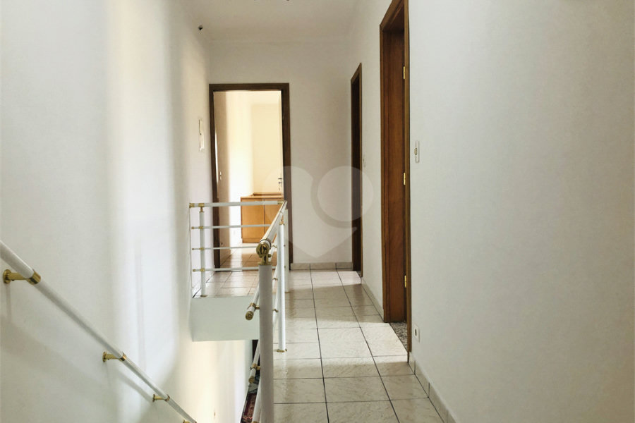Sobrado à venda com 3 quartos, sendo 1 suíte, em Vila Romero, São Paulo, SP