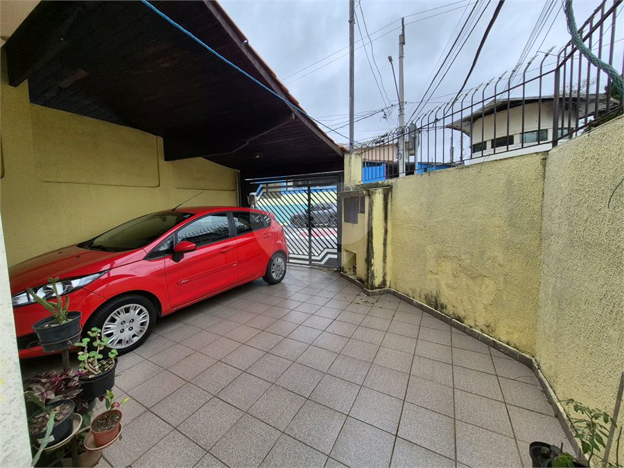 Sobrado à venda com 4 quartos em Jardim Sarah, São Paulo, SP