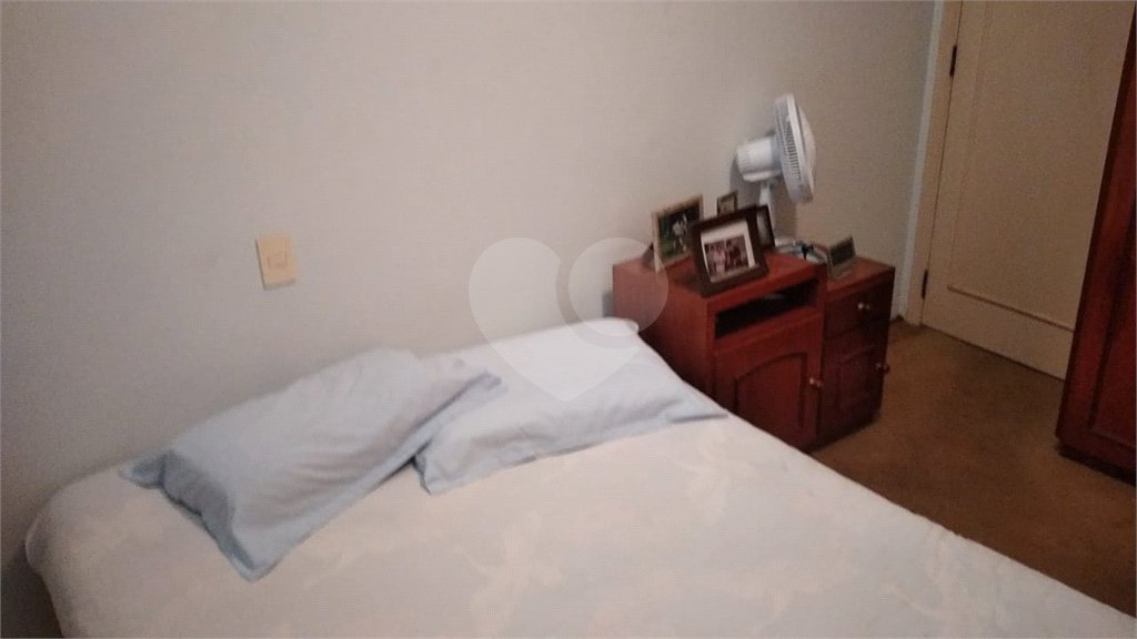 Sobrado à venda com 4 quartos, sendo 2 suítes, em Horto, São Paulo, SP