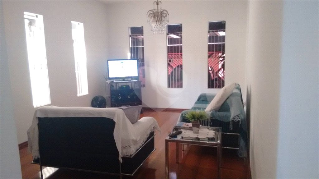 Sobrado à venda com 3 quartos, sendo 1 suíte, em Jaguaré, São Paulo, SP