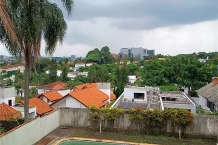 Casa Térrea à venda com 4 quartos, sendo 3 suítes, em Jardim Morumbi, São Paulo, SP