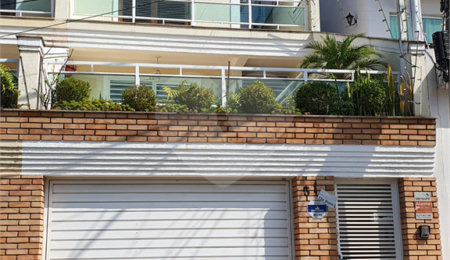 Sobrado à venda com 4 quartos, sendo 2 suítes,  em Santana, São Paulo, SP
