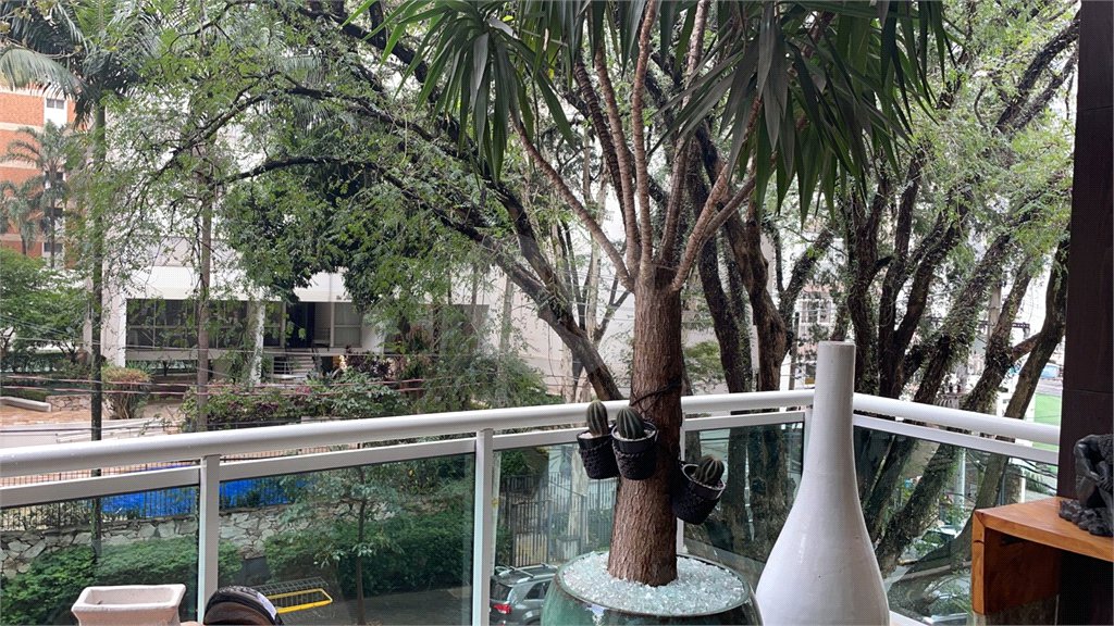 Apartamento à venda com 3 suítes em Perdizes, São Paulo, SP