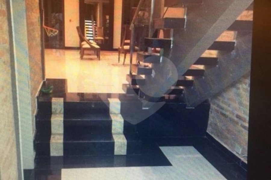 Sobrado à venda com 4 quartos, sendo 2 suítes, em Jaraguá, São Paulo, SP