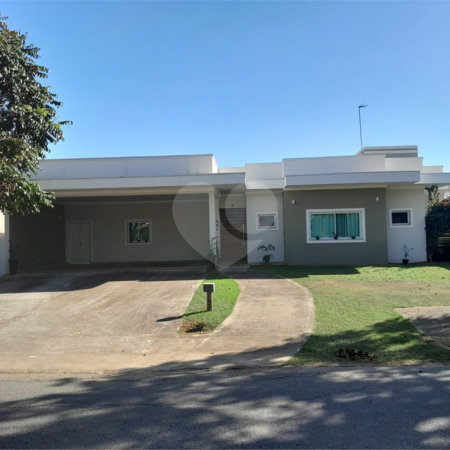Casa à venda com 3 suítes no condomínio Village Ipanema 1, Araçoiaba da Serra - SP