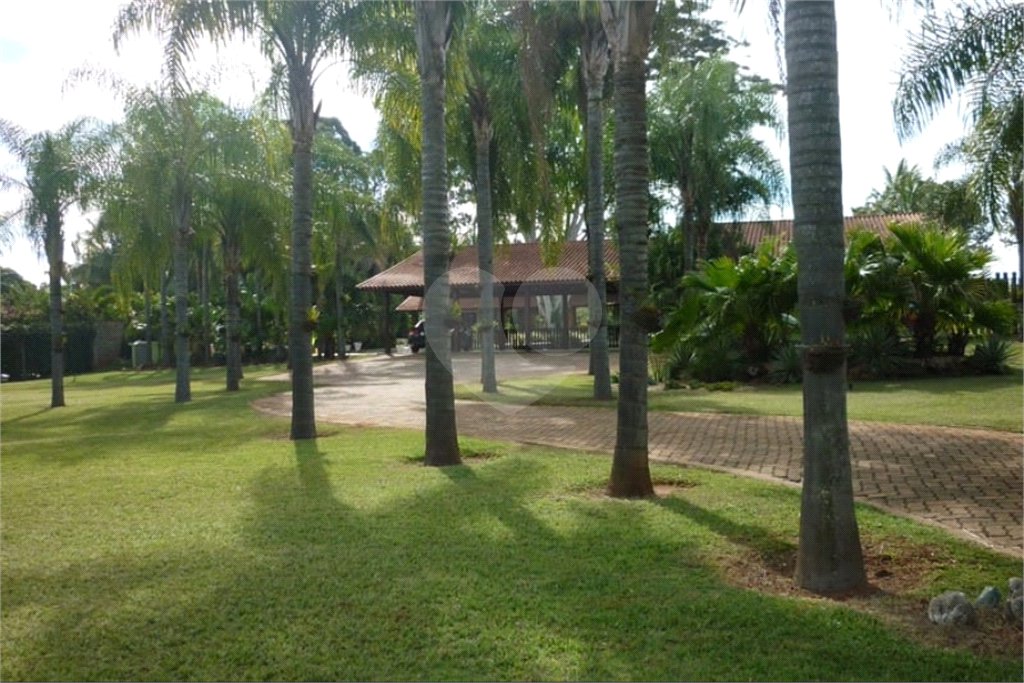 Chácara à venda ou para alugar com 4 quartos, sendo 1 suíte, em Chácara Velosa, Araraquara, SP