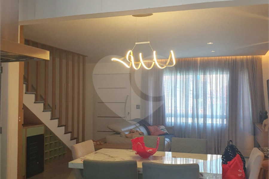 Casa à venda com 4 quartos, sendo 2 suítes, em Vila Guilherme, São Paulo, SP