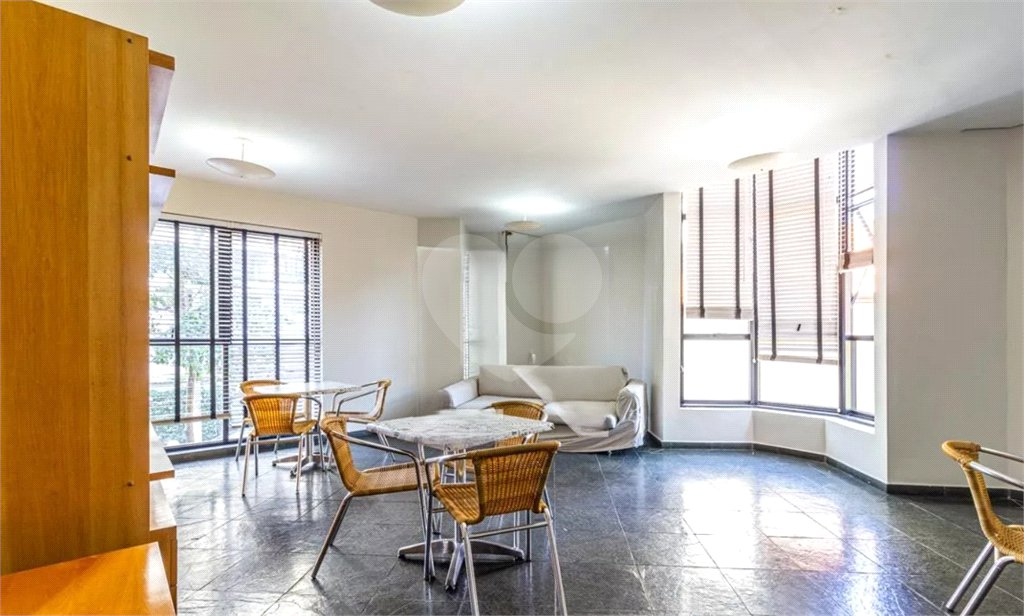 Cobertura duplex com 90 m², perfeita para quem busca conforto, privacidade e uma excelente localização.