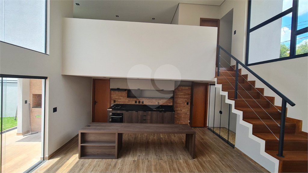 Casa à venda com 1 suíte no condomínio Terras de São Francisco, Sorocaba - SP