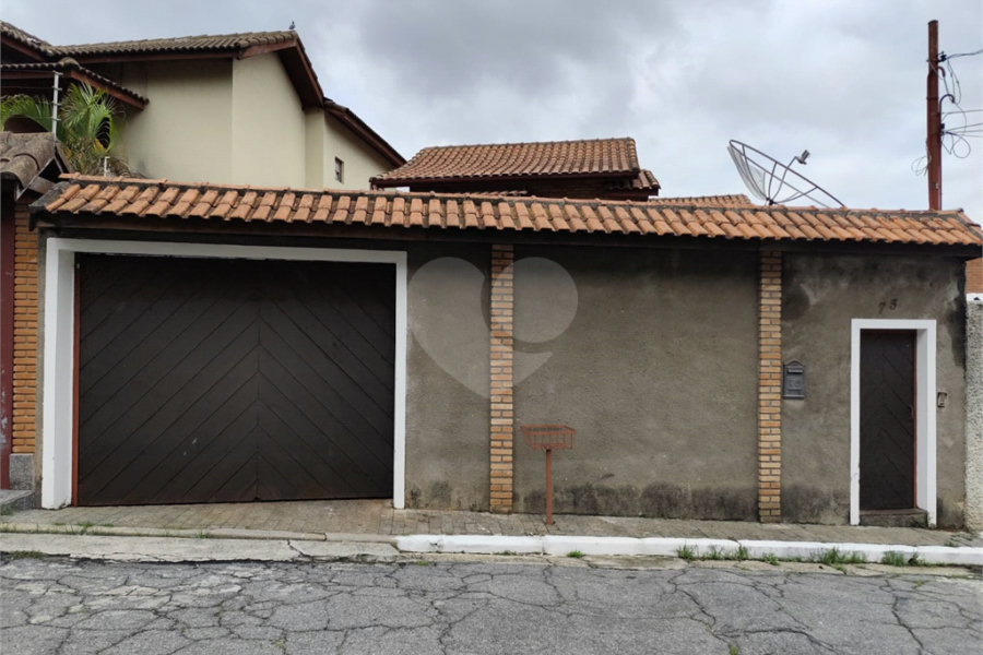 Sobrado à venda com 3 quartos, sendo 1 suíte,  em Horto Florestal, São Paulo, SP