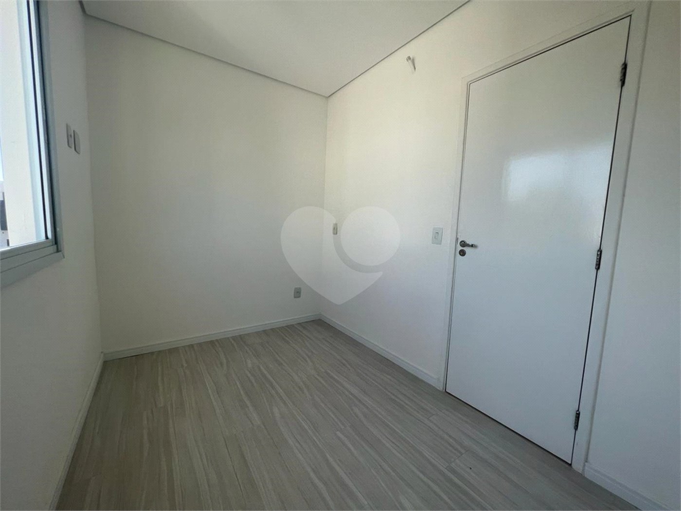 Casa à venda com 3 quartos, sendo 1 suíte, em Jardim Semiramis, Cotia, SP