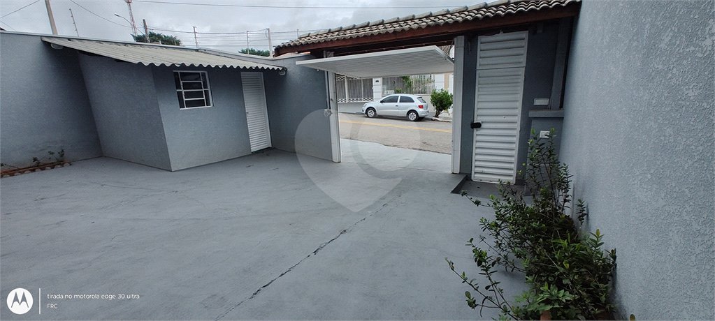 Sobrado à venda com 3 suítes em Jardim das Palmeiras, Atibaia, SP