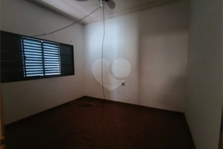 Casa à venda com 4 quartos, sendo 1 suíte, no Centro, Araraquara, SP