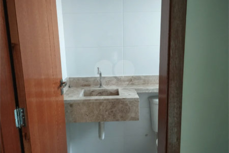 Sobrado à venda com 3 quartos, sendo 1 suíte, em Vila Mazzei, São Paulo, SP