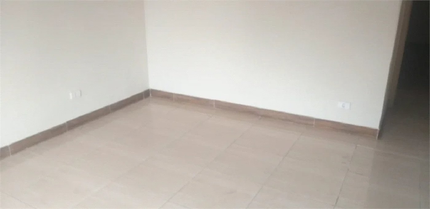 Sobrado à venda com 2 quartos em Sumarezinho, São Paulo, SP