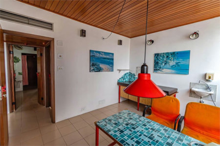 Sala Comercial à Venda na Encruzilhada – 100 M² – Santos/Sp