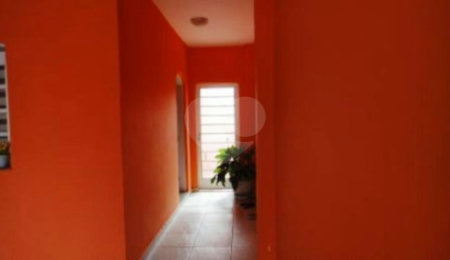 Sobrado à venda com 3 quartos, sendo 1 suíte, em Vila das Palmeiras, Guarulhos, SP