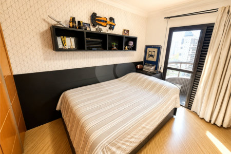 Apartamento à venda com 4 quartos, sendo 3 suítes, em Perdizes, São Paulo, SP