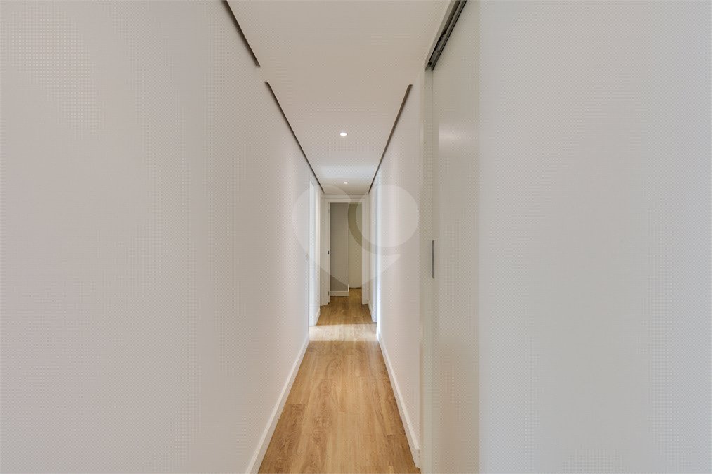 Apartamento à venda com 4 quartos, sendo 3 suítes, em Granja Julieta, São Paulo, SP