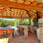 Villagio à venda com 5 quartos, sendo 3 suítes, em Vila Petrópolis, Atibaia, SP