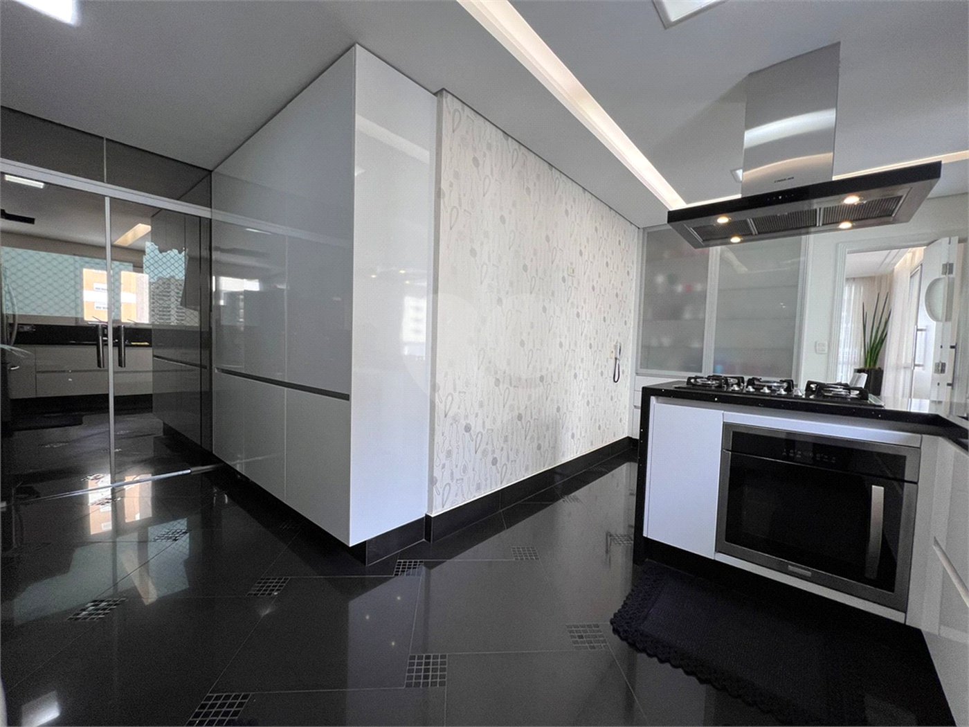 Apartamento à venda com 3 suítes em Santana, São Paulo, SP