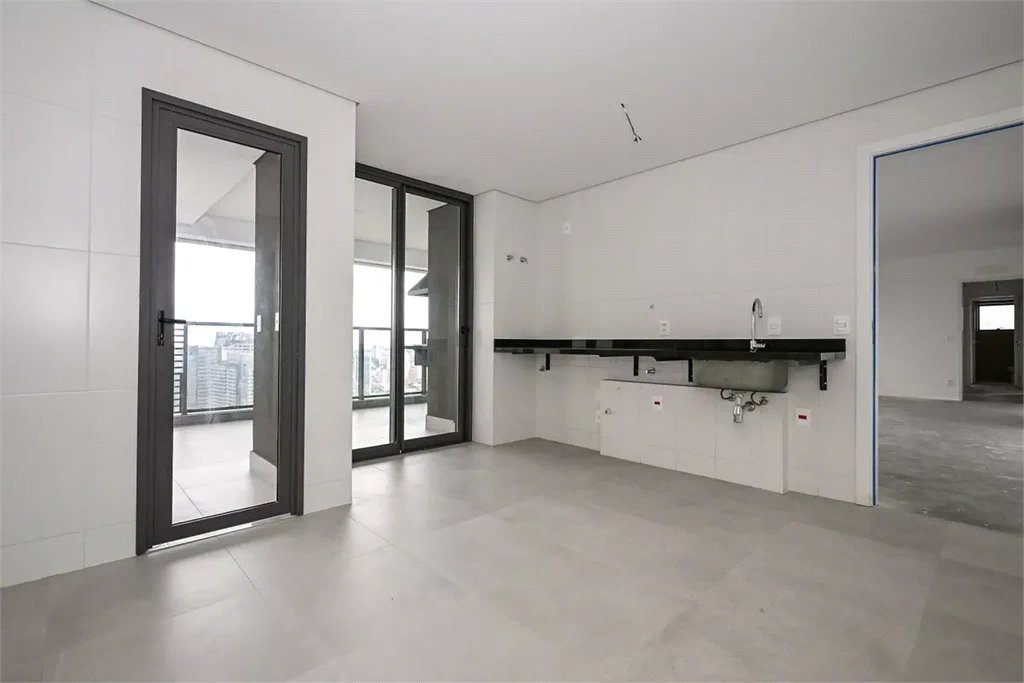 Apartamento à venda com 3 suítes, em Jardim Fonte do Morumbi, São Paulo, SP