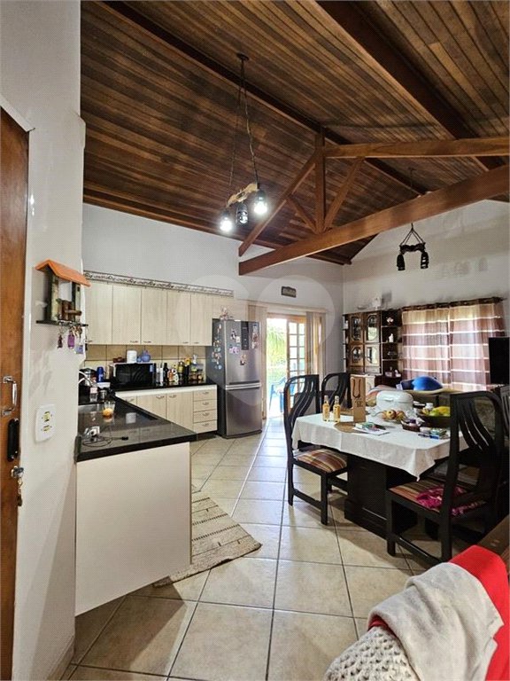 Casa à venda com 3 quartos, sendo 1 suíte, no condomínio Clube de Campo Fazenda Tabarã, Mairiporã - SP