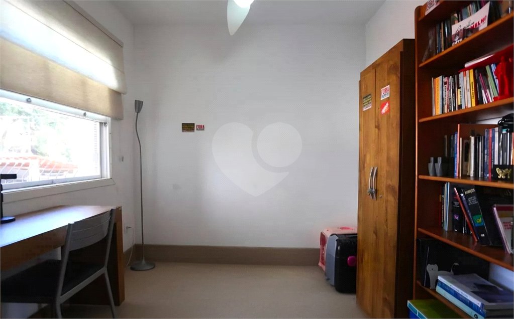 Casa à venda com 3 quartos, sendo 1 suíte,  no condomínio Residencial Villagio, São Paulo - SP