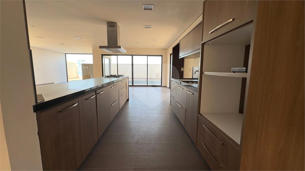 Casa à venda com 6 quartos, sendo 3 suítes, no condomínio Jardim Vila Paradiso, Indaiatuba - SP
