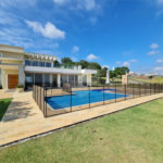Casa à venda ou para alugar com 4 suítes no condomínio Residencial Jardim Primavera, Louveira - SP