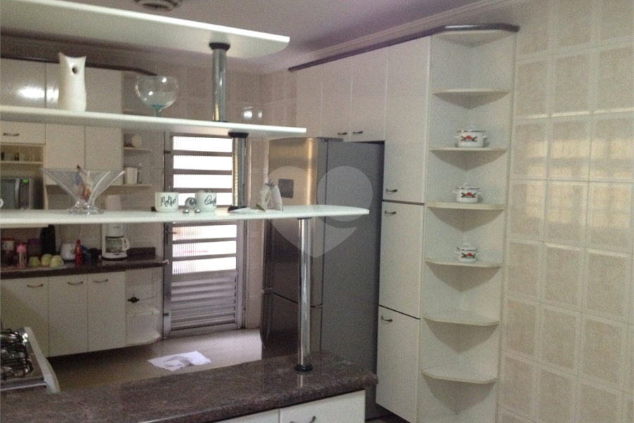Sobrado à venda com 3 quartos, sendo 1 suíte, em Jardim Santa Clara, Guarulhos, SP