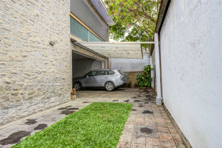 Casa de Vila à venda com 3 quartos, sendo 1 suíte,  em Granja Julieta, São Paulo, SP