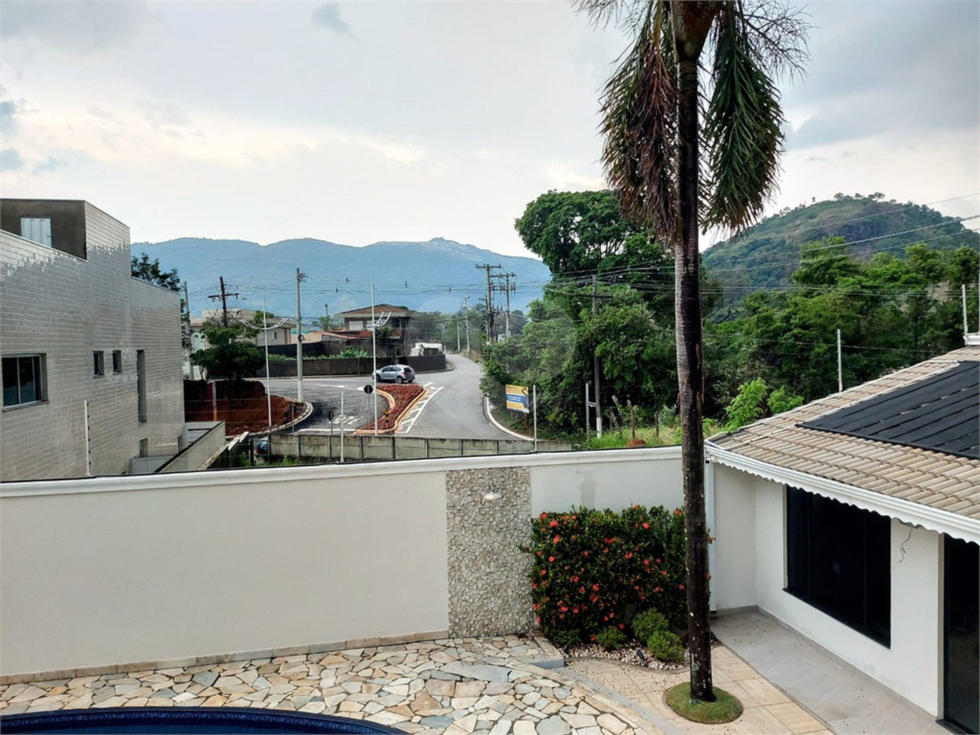 Sobrado à venda com 3 suítes em Jardim Paulista, Atibaia, SP