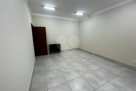 Salão Comercial para alugar em Jardim Mesquita, Itapetininga, SP