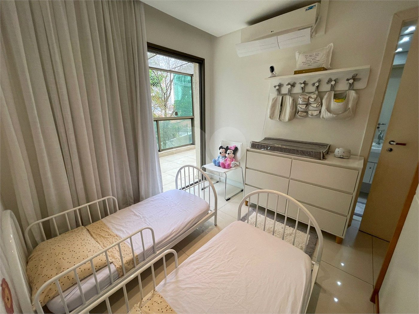 Apartamento à venda com 3 suítes em Brooklin Paulista, São Paulo, SP