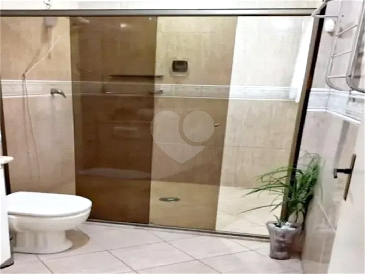 Sobrado à venda com 3 quartos, sendo 1 suíte,  em Vila Palmeiras, São Paulo, SP