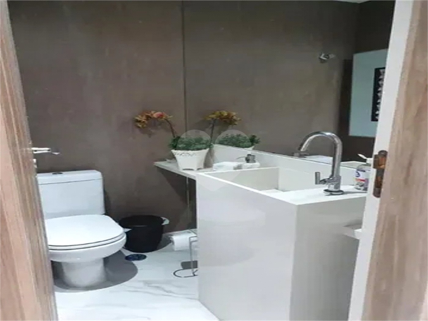 Casa à venda com 8 quartos em Saúde, São Paulo, SP
