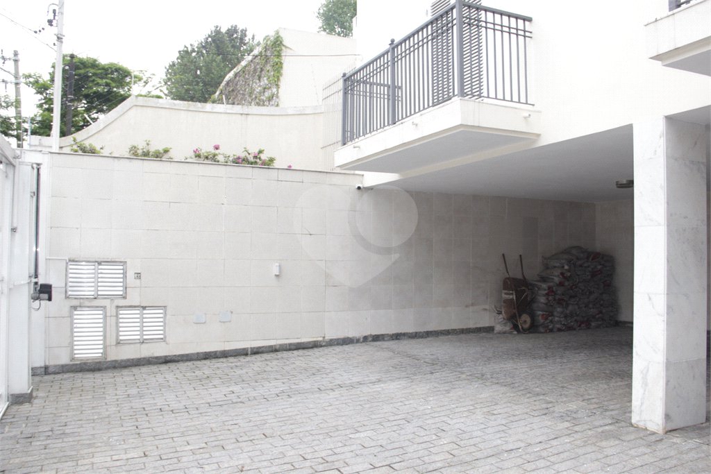 Casa à venda ou para alugar com 5 suítes em Jardim Leonor, São Paulo, SP