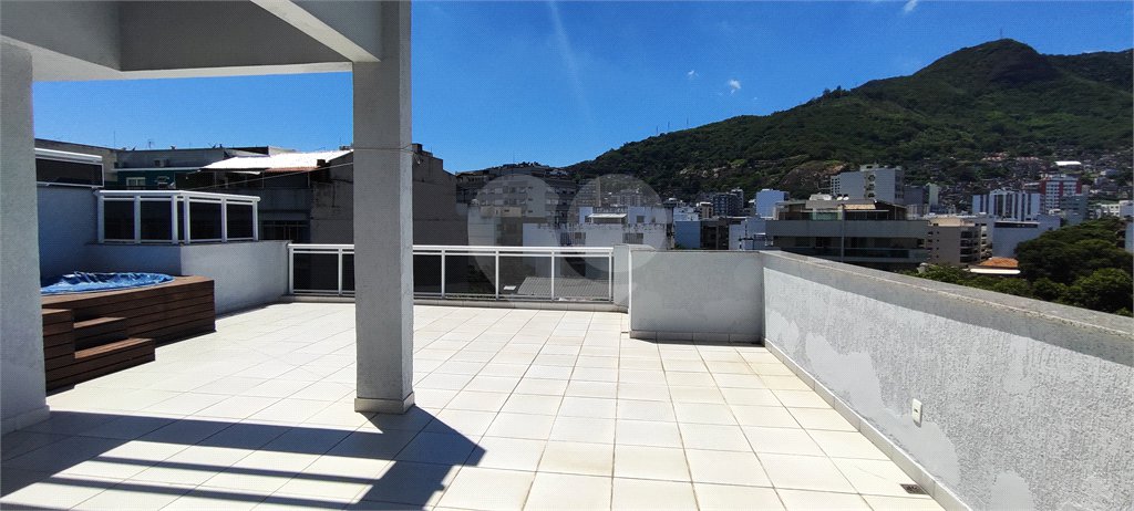 Cobertura à venda com 3 quartos, sendo 1 suíte,  em Tijuca, Rio de Janeiro, RJ