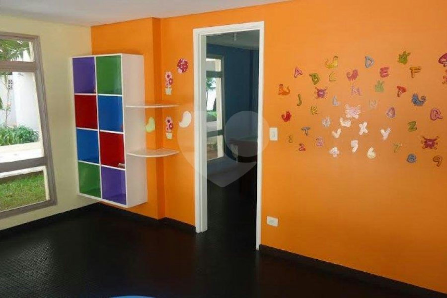 Apartamento à venda com 3 quartos, sendo 1 suíte, em Jardim das Laranjeiras, São Paulo, SP