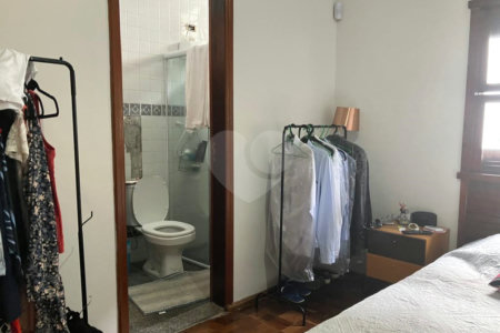 Sobrado à venda com 4 quartos, sendo 2 suítes, em Jardim São Bento, São Paulo, SP