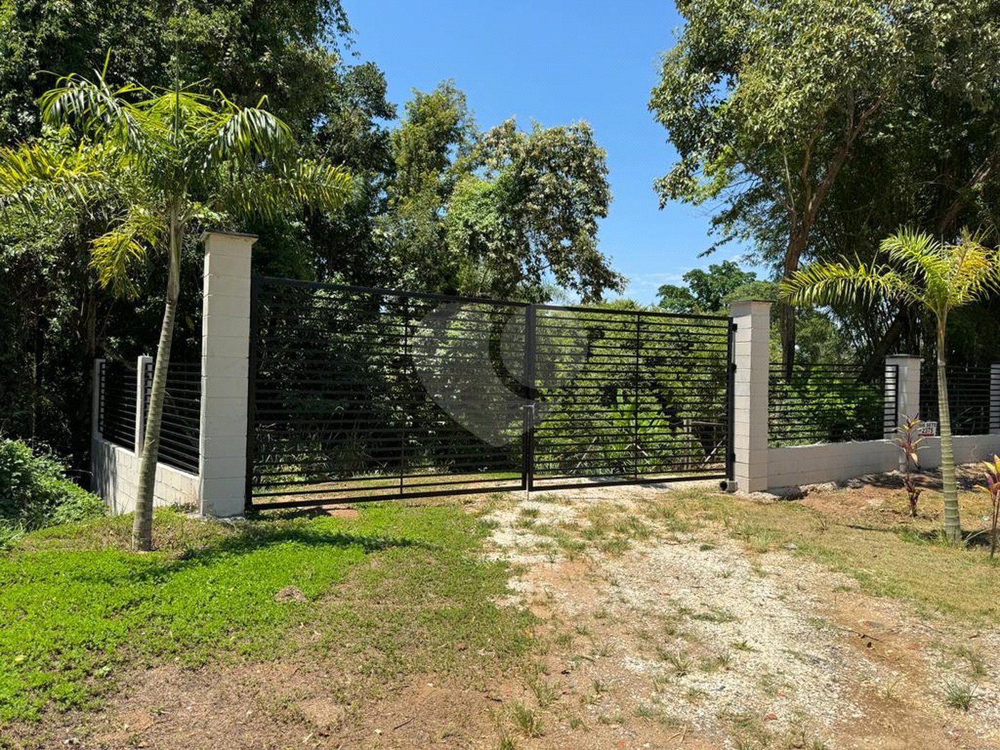 Sítio à venda com 3 quartos, sendo 1 suíte, em Jardim dos Laranjais, Indaiatuba, SP